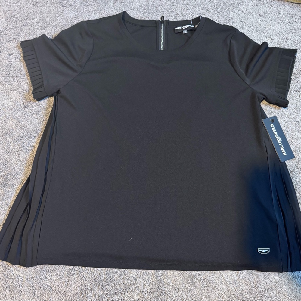 Karl Lagerfeld Medium Short Sleeve Dressy top